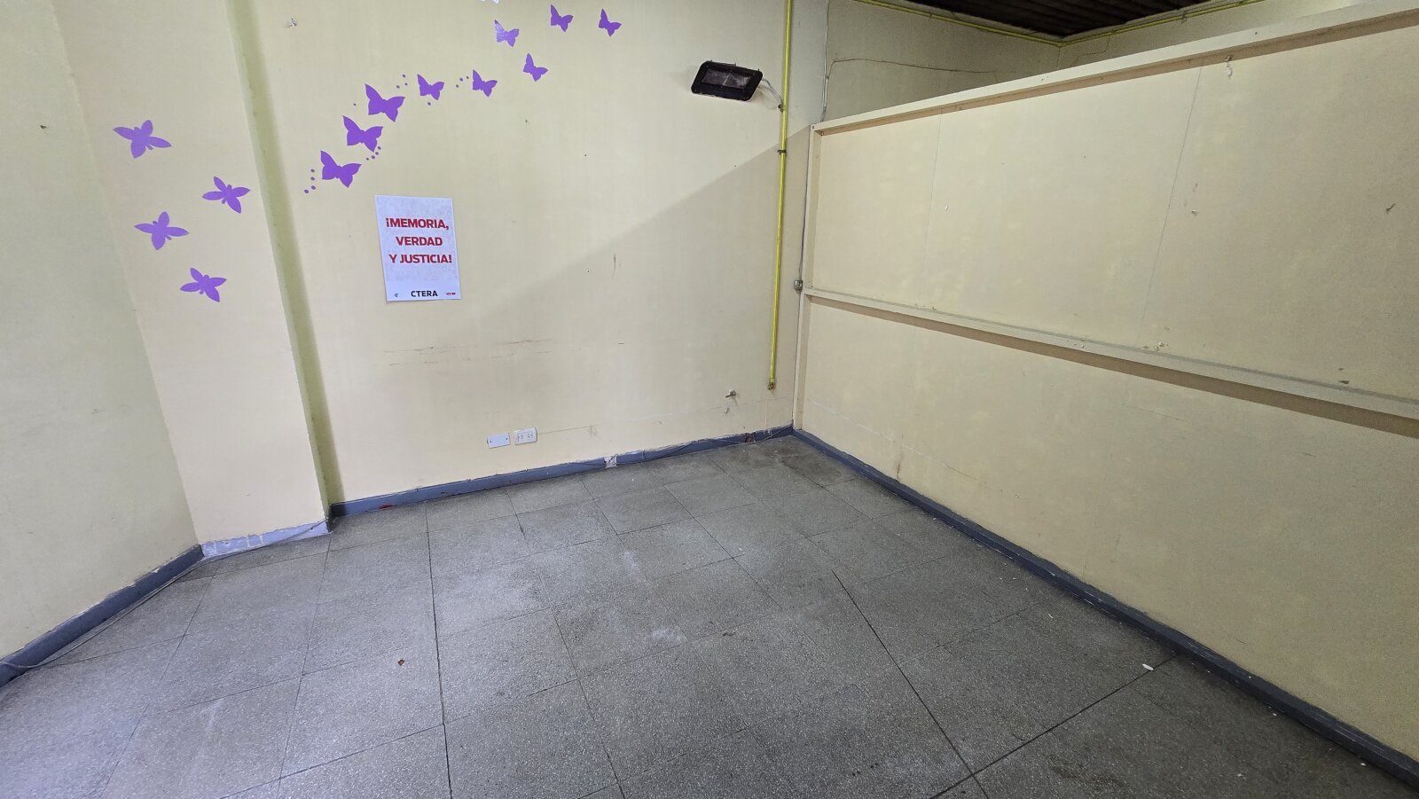 ALQUILER LOCAL DE 400 m² QUILMES CENTRO - 26