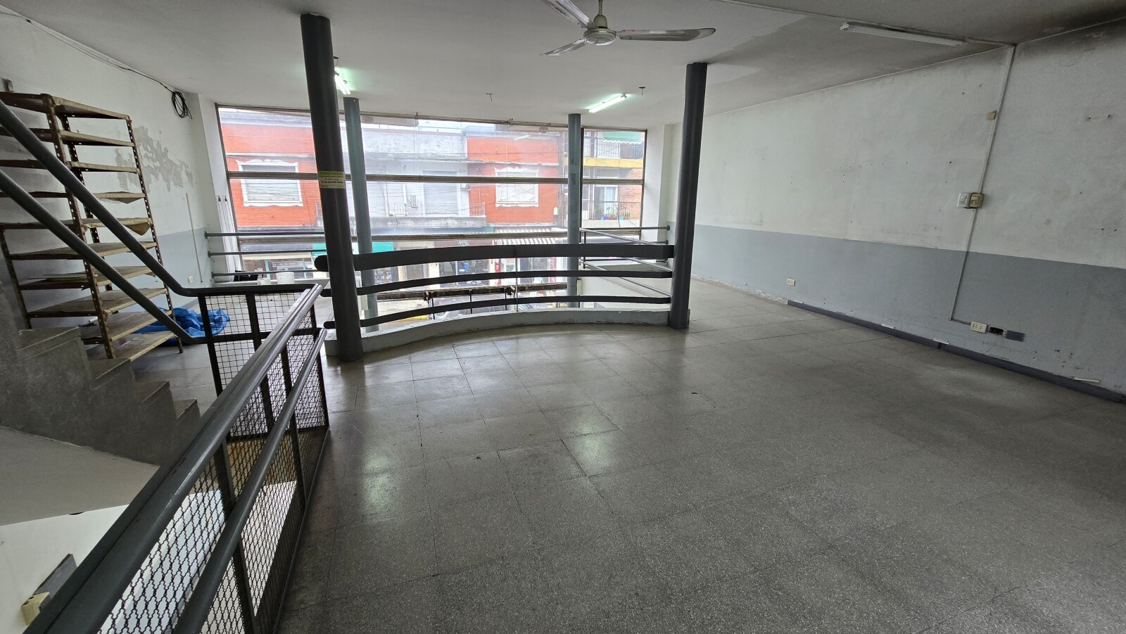 ALQUILER LOCAL DE 400 m² QUILMES CENTRO - 15