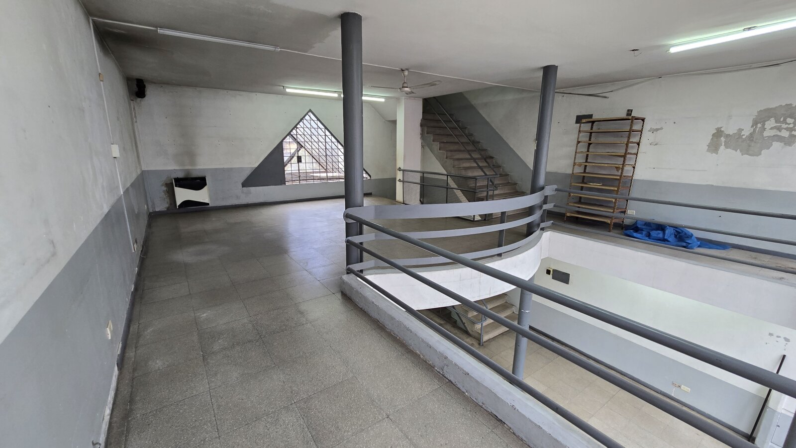 ALQUILER LOCAL DE 400 m² QUILMES CENTRO - 16