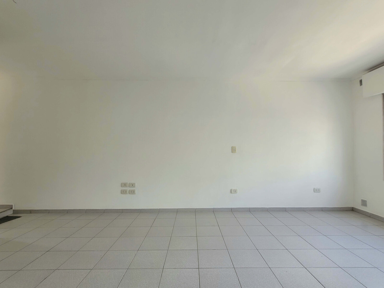 San Martin 2080 | Monoambiente grande, sin balcón — foto 3