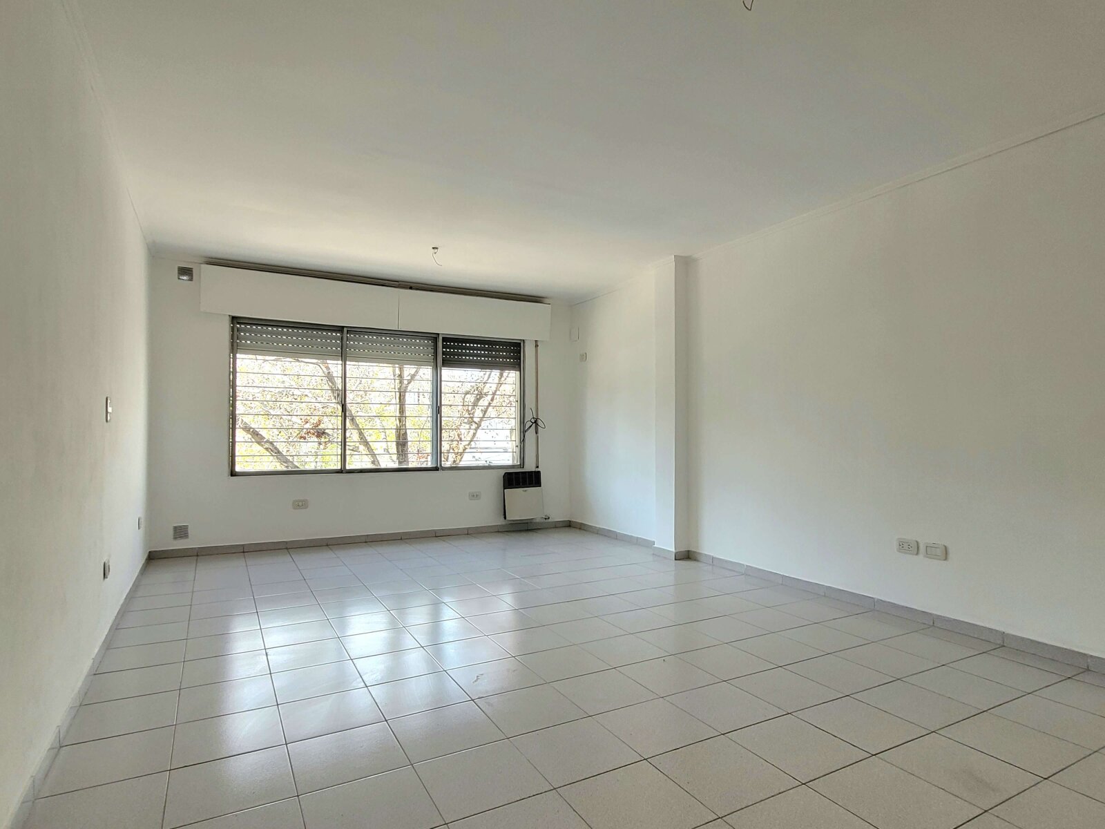 San Martin 2080 | Monoambiente grande, sin balcón — foto 2