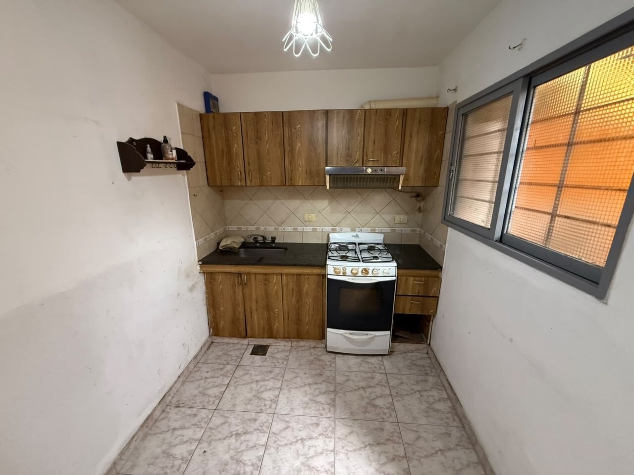Venta al Duplex 3 ambientes con Patio en Morón - 4