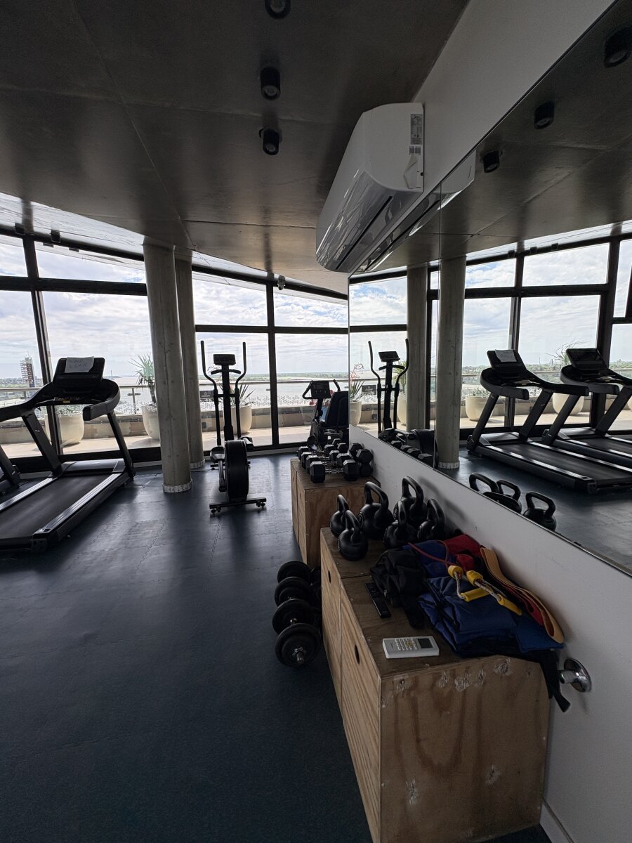 TORRE BRISA - Departamento de 3 dormitorios - Gimnasio, piscina y más - 22