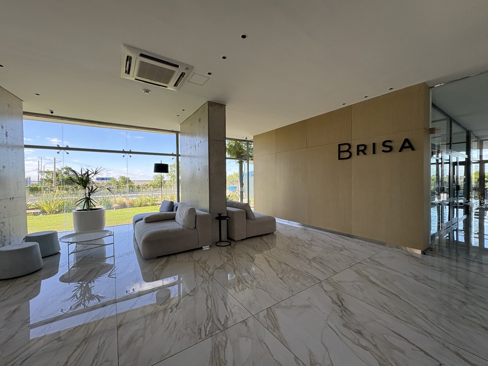 TORRE BRISA - Departamento de 3 dormitorios - Gimnasio, piscina y más — foto 2