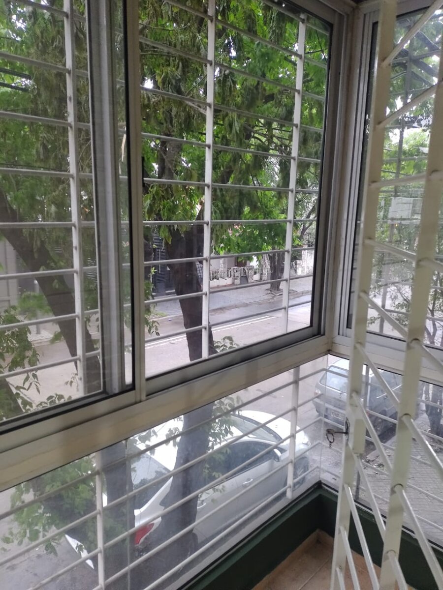1 DORMITORIO CON BALCÓN Y PATIO — foto 8