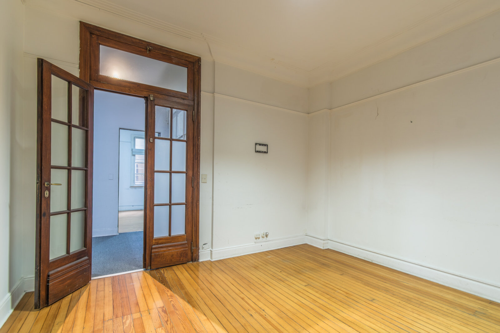 Venta. Oficina 9 ambientes. Plaza Roma. San Nicolás - 17