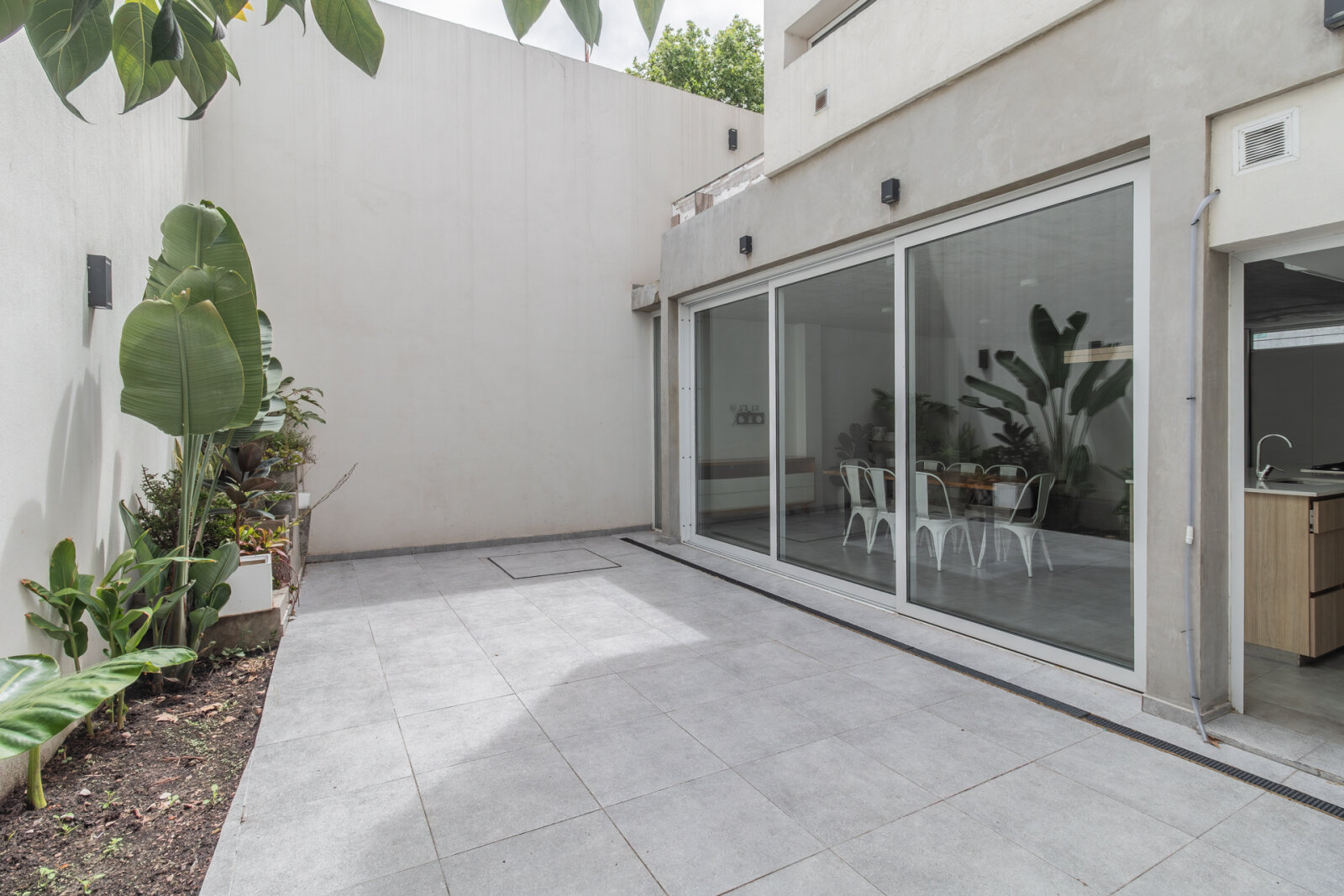 Venta. Casa 4 AMB. Parrilla. Patio. Terraza. Villa del Parque. - 3