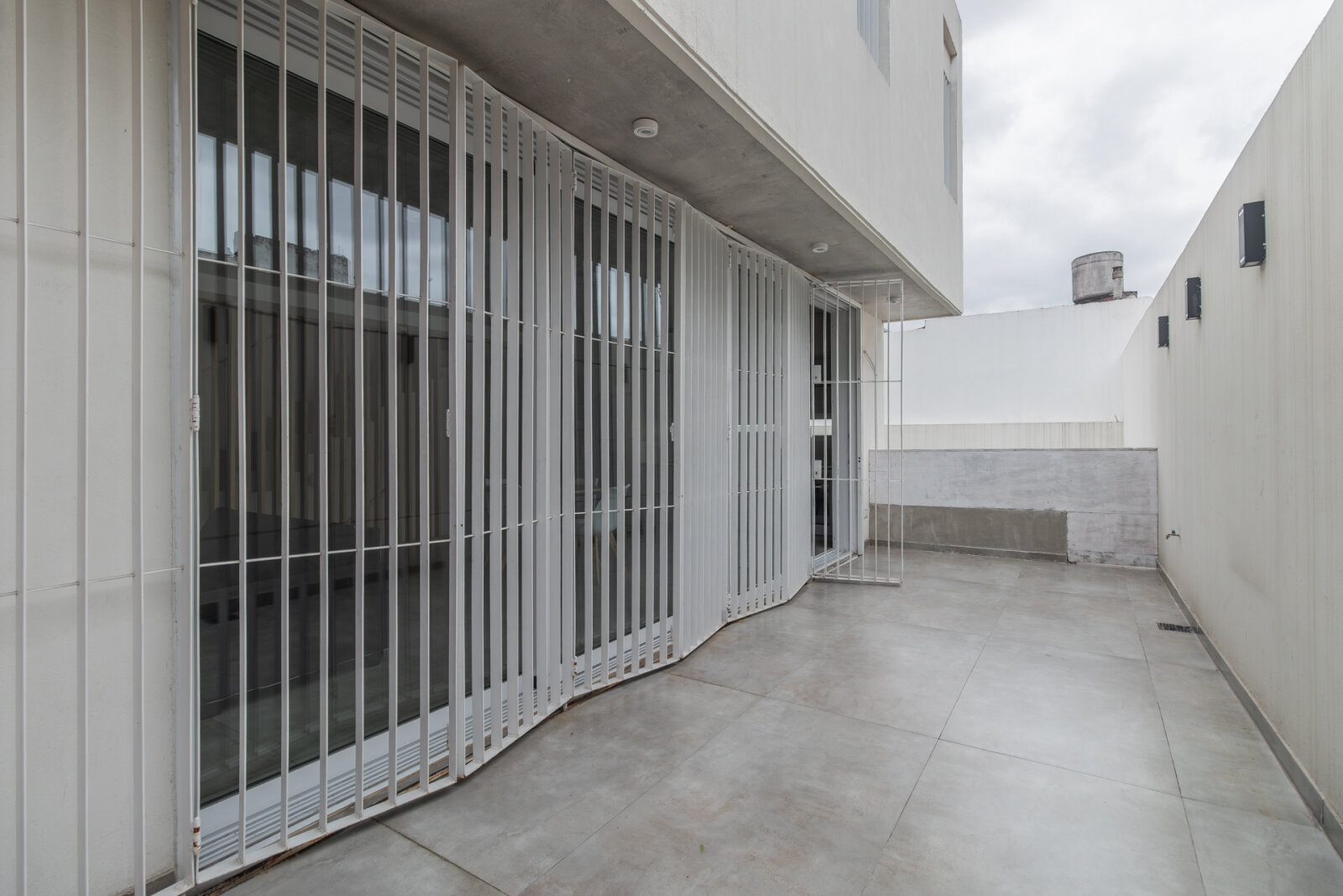 Venta. Casa 4 AMB. Parrilla. Patio. Terraza. Villa del Parque. - 9