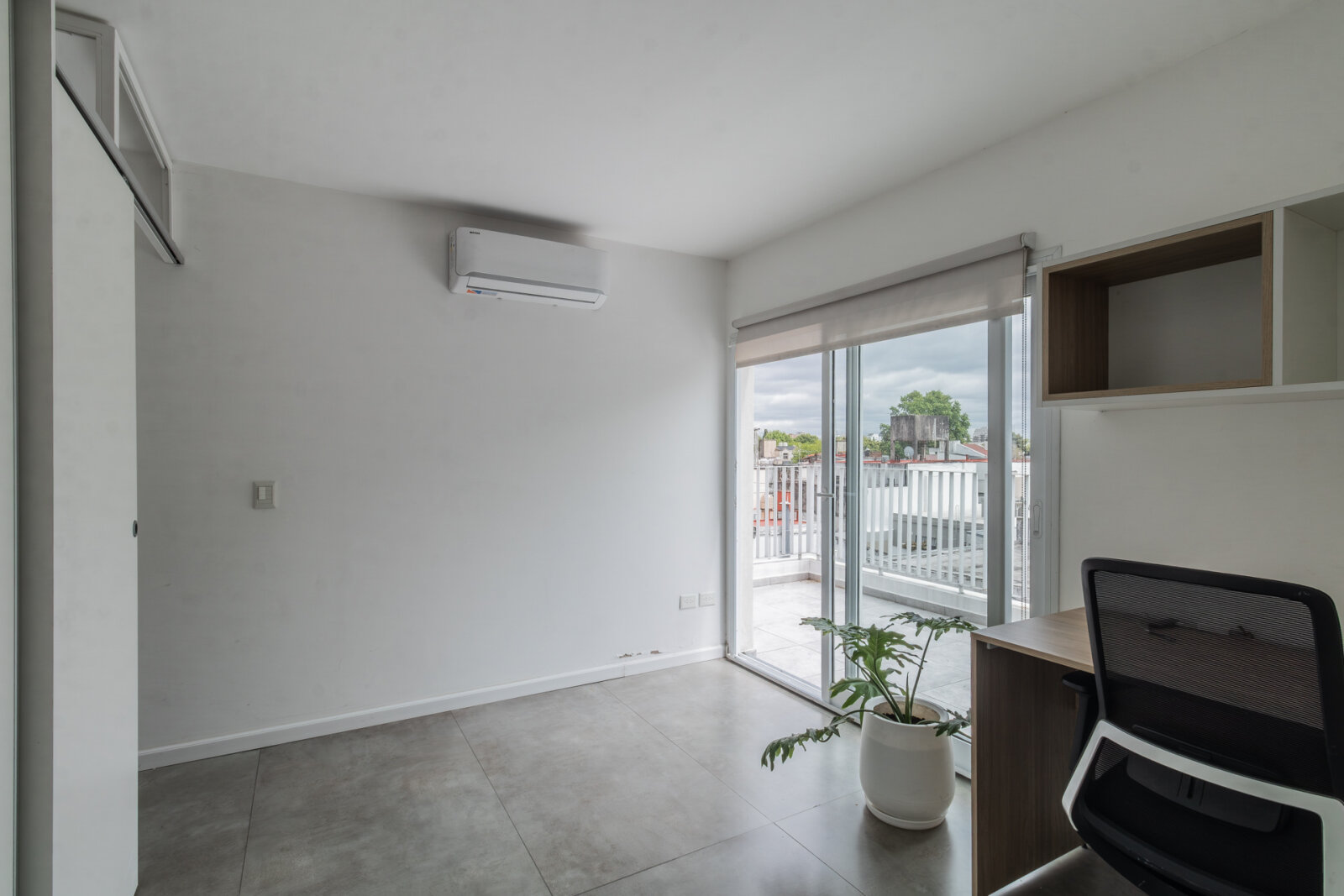 Venta. Casa 4 AMB. Parrilla. Patio. Terraza. Villa del Parque. - 23