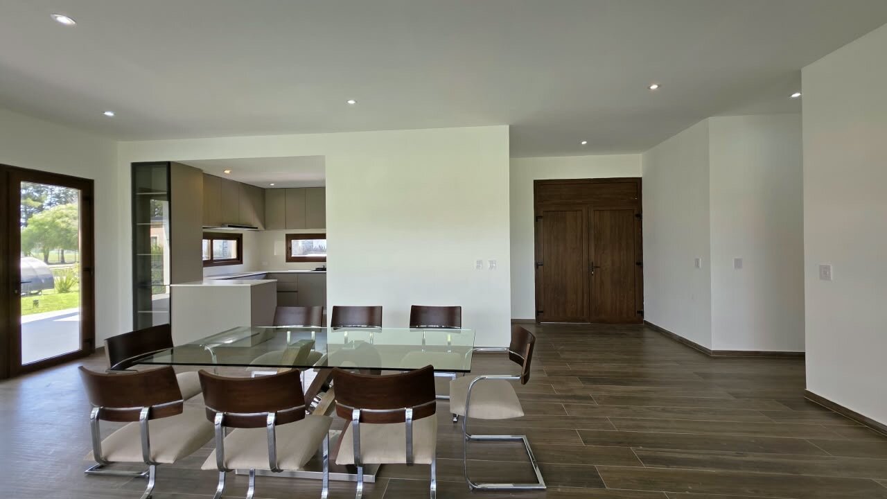 Casa en venta a estrenar en Fincas del Alba, Canning - 4 ambientes con pileta - Apta crédito - 22