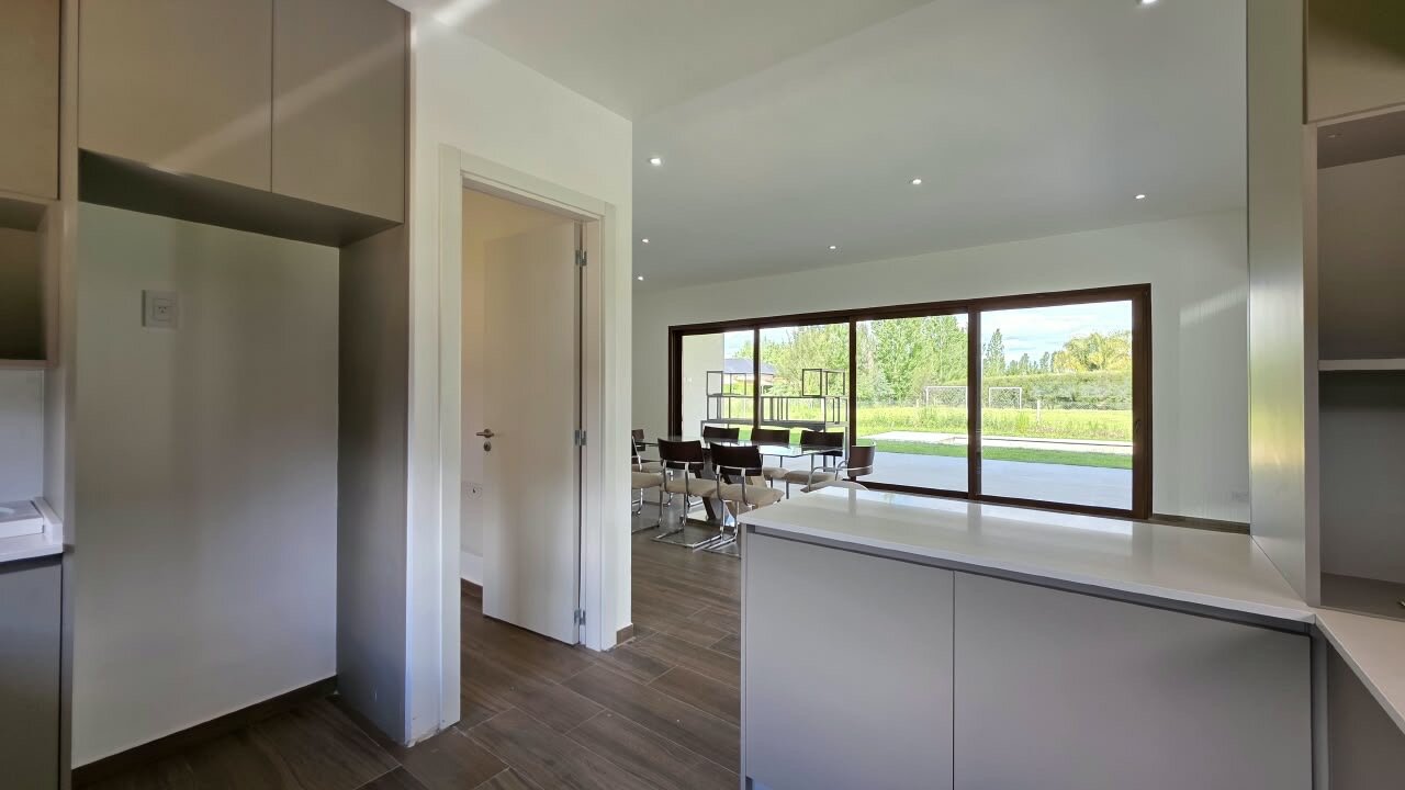 Casa en venta a estrenar en Fincas del Alba, Canning - 4 ambientes con pileta - Apta crédito - 31
