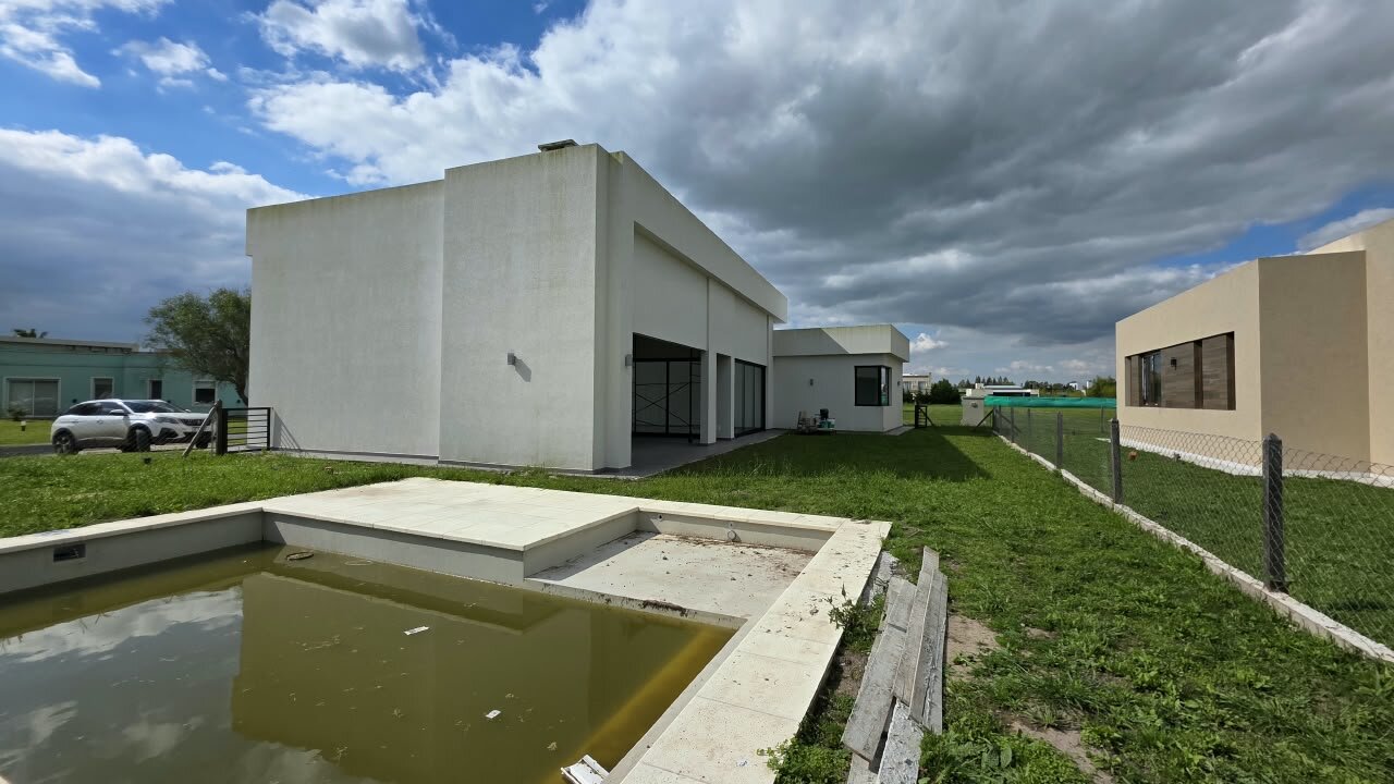 Casa a estrenar en Fincas del Alba, Canning - 4 ambientes, lote de 800 m² con pileta — foto 4