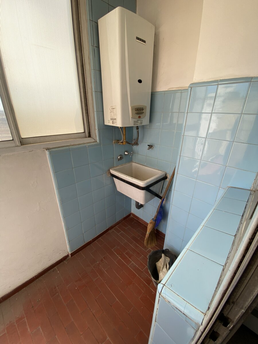 Venta de Departamento 3 ambientes zona avellaneda Centro, contrafrente muy luminoso. Con Locación. — foto 10