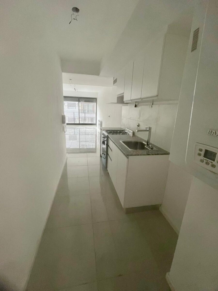 Departamento de 1 dormitorio - Sarmiento 1538 - 9