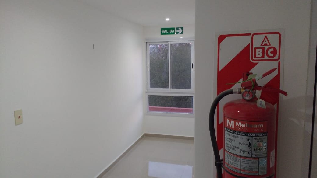 IMPERDIBLE SEMIPISO DE 60m² EN ALQUILER APTO PROFESIONAL/COMERCIAL-SAN MIGUEL — foto 3