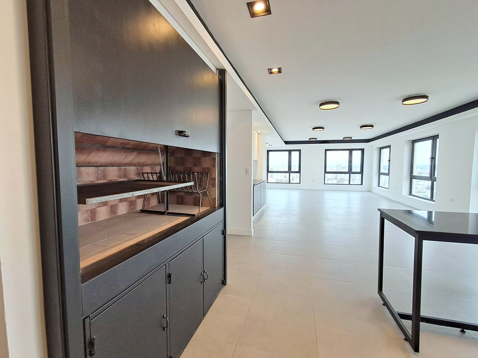 General Paz y Corrientes - 1 dorm c/balcón 62m2 - 19