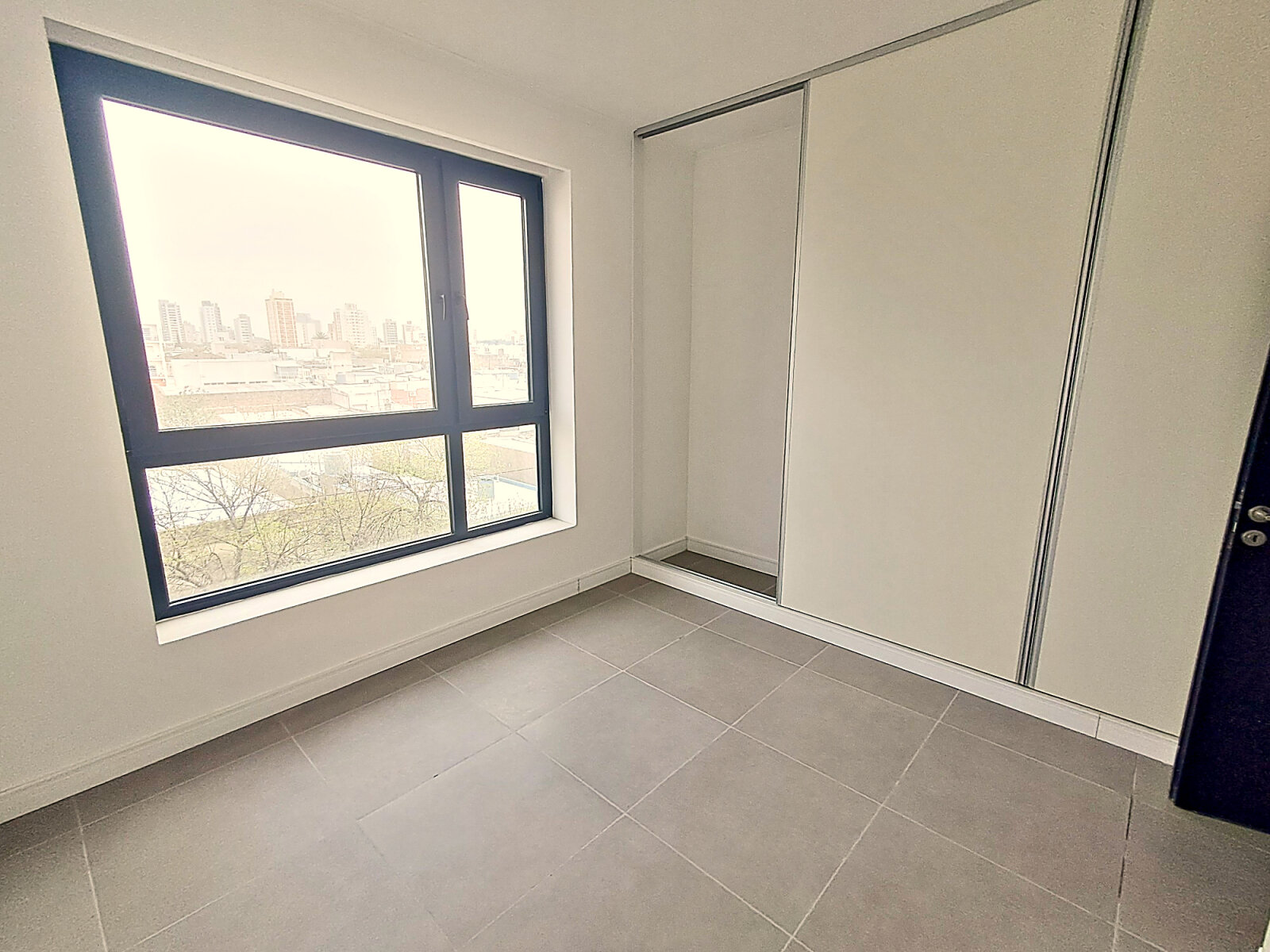 General Paz y Corrientes - 1 dorm c/balcón 62m2 — foto 13