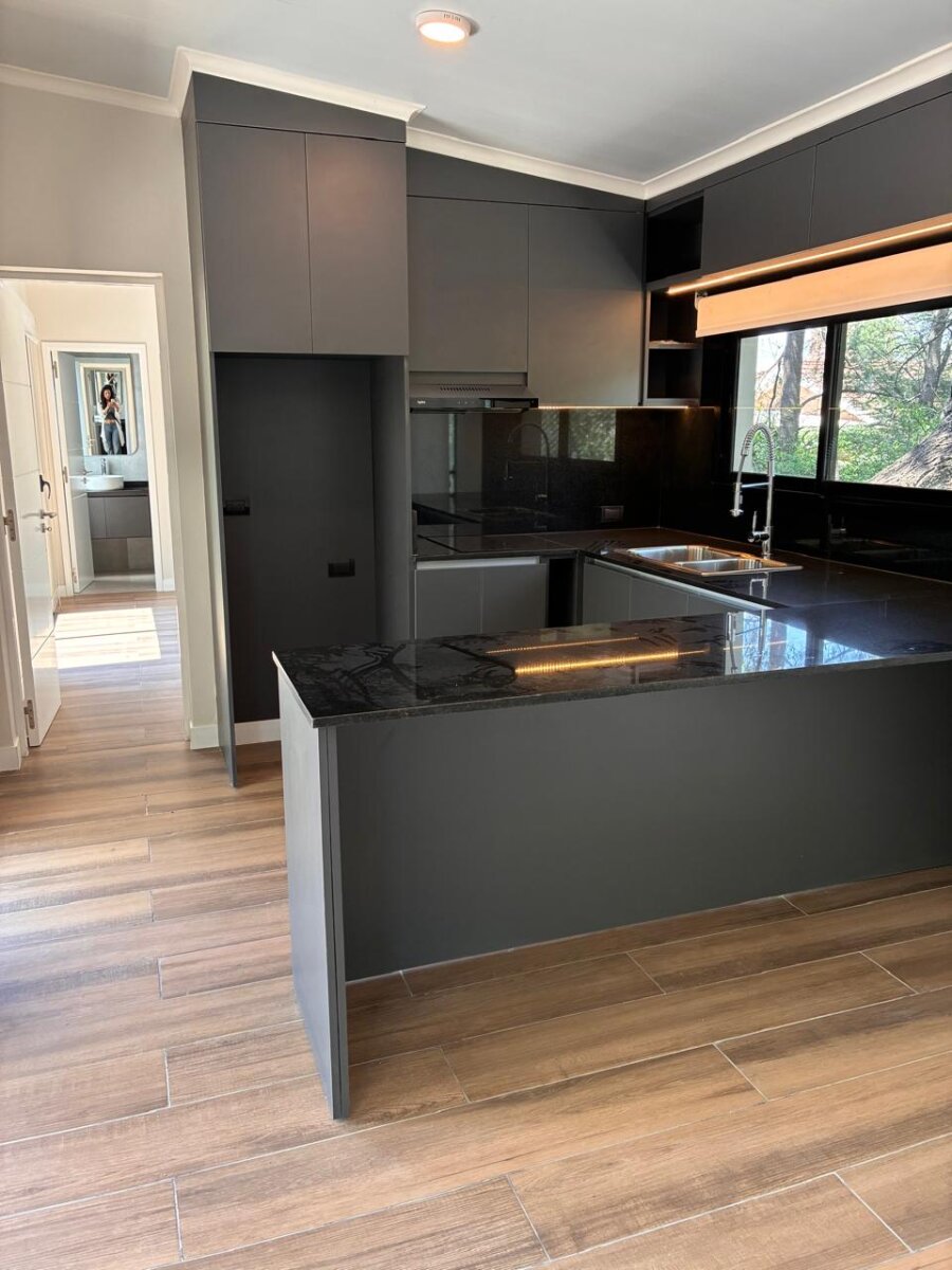 SE ALQUILA CADA UN DOMITORIO EXCELNTE ZONA — foto 4