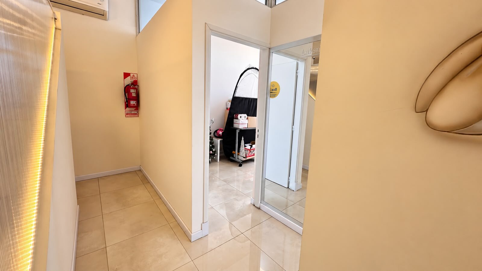 ESPACIO DE OFICINAS O CONSULTORIOS EN ALQUILER - 9