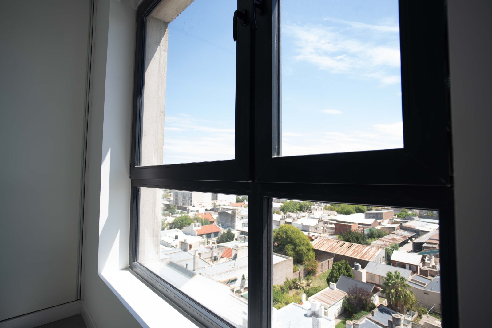 General Paz y Corrientes- 1 dorm c/balcón 54m2 - 22