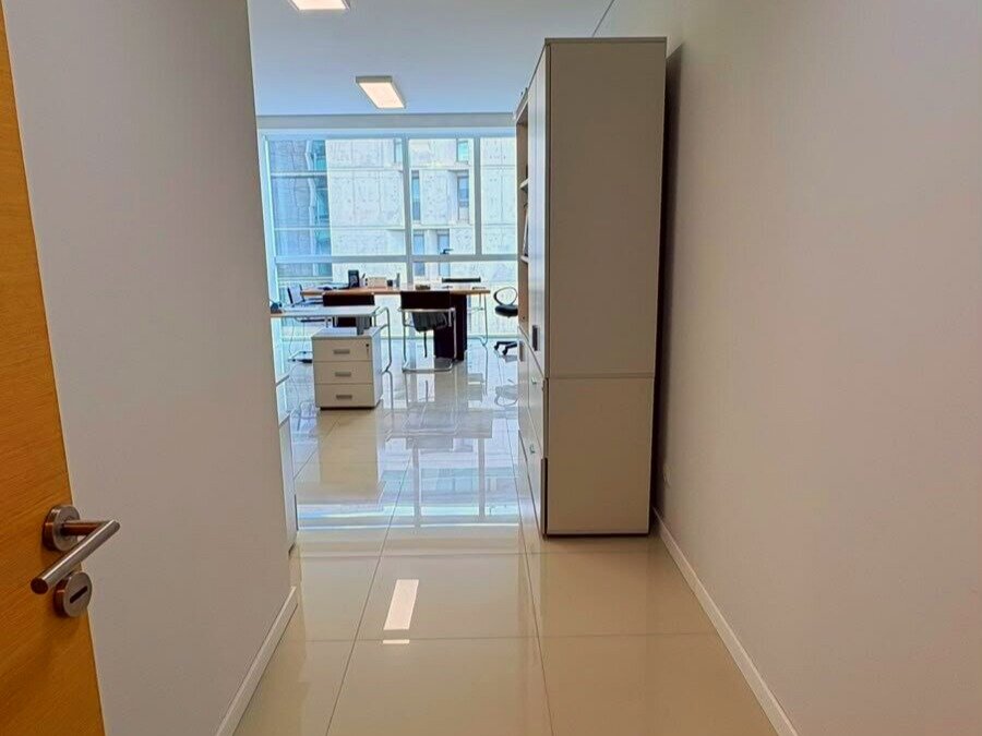 Alquiler Oficina en Edificio Alto Buro — foto 2