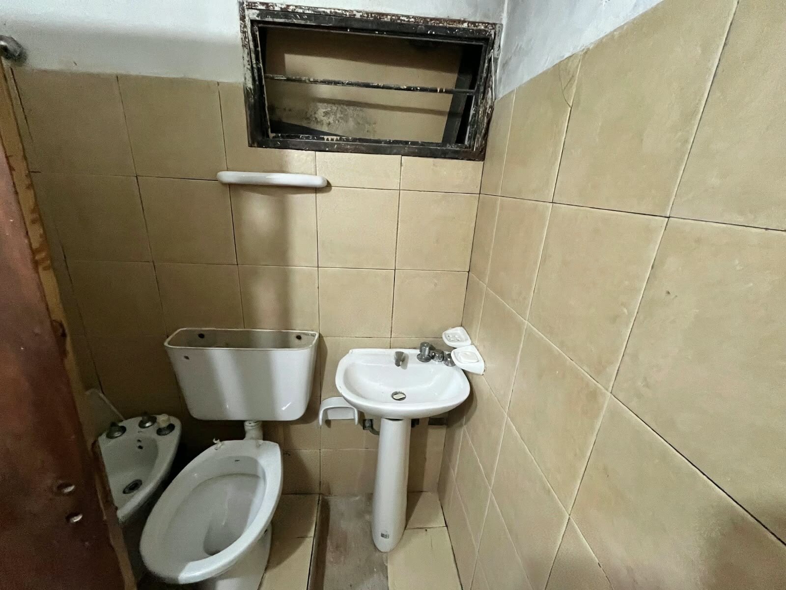 VENDO CASA MÁS DEPARTAMENTO BARRIO ITUZAINGÓ — foto 13