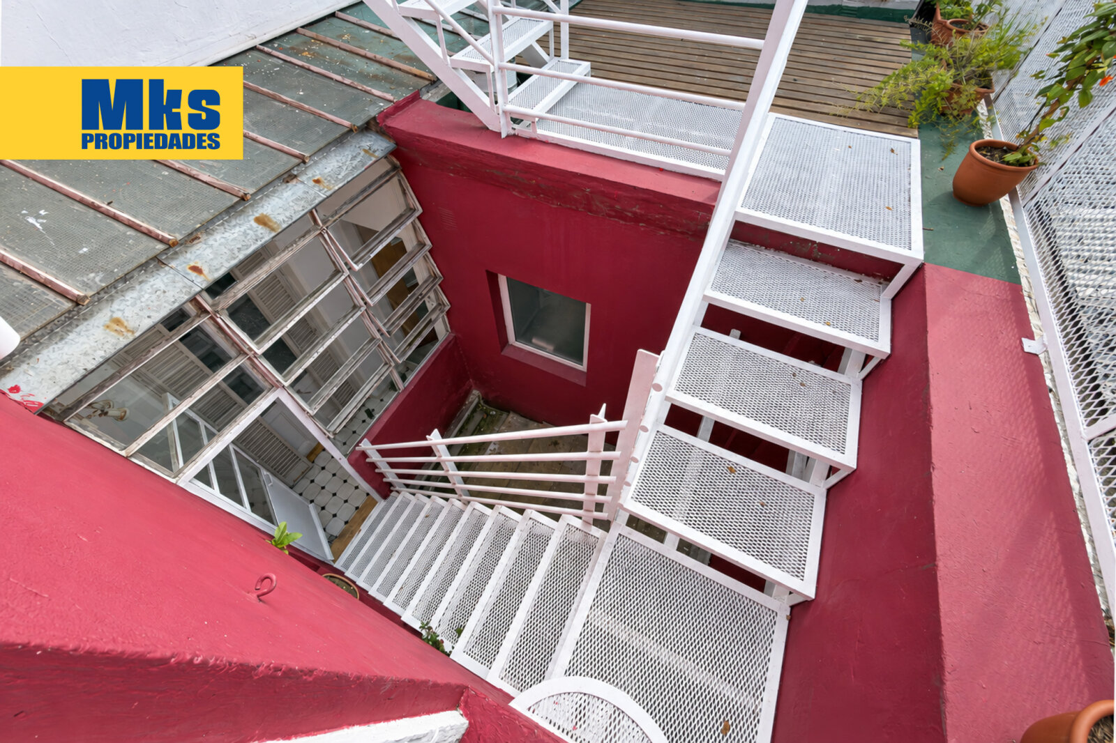 Ph en venta 5 ambientes c/dependencia y terraza. Reciclado a nuevo. Barracas. - 25