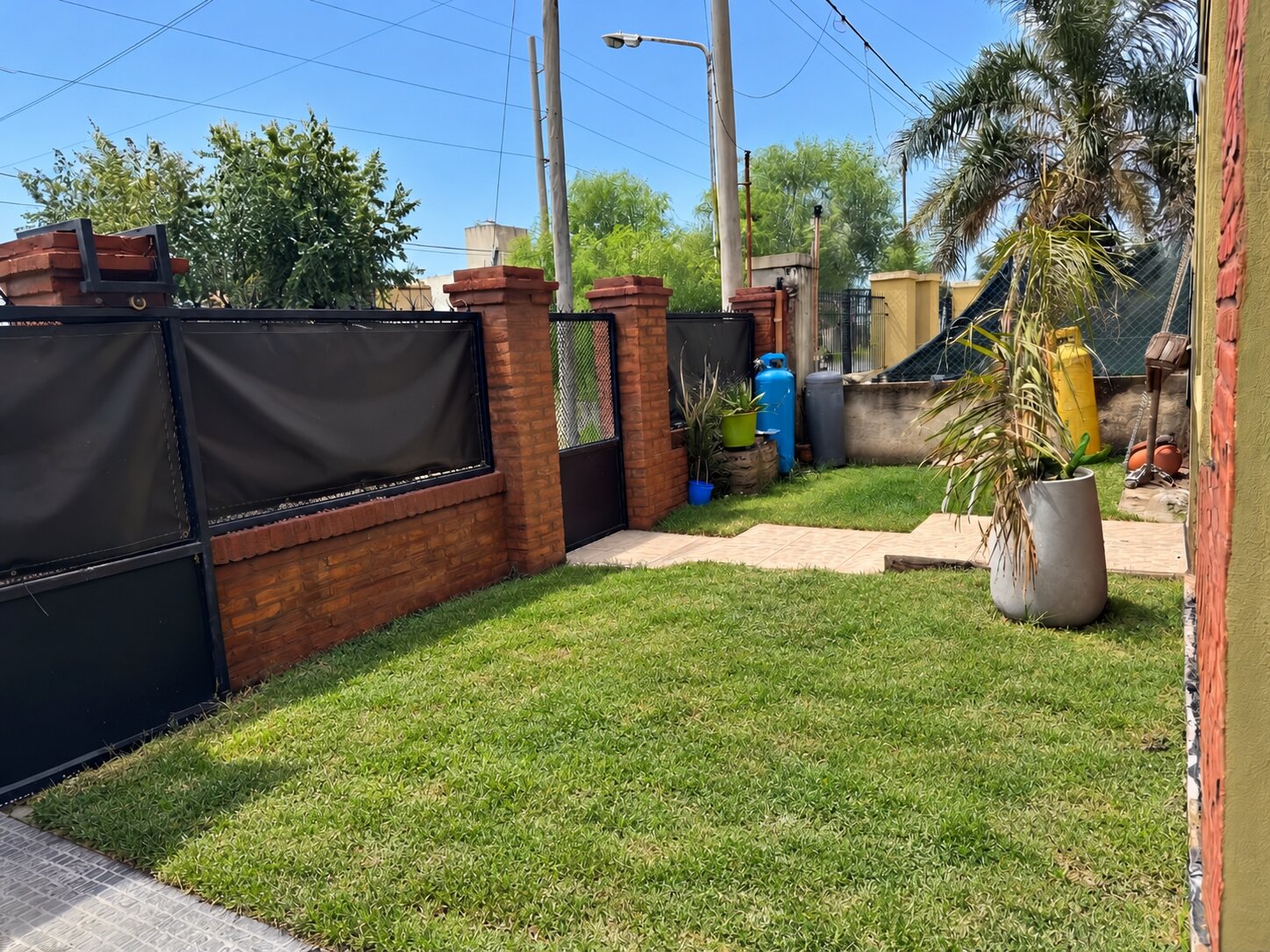 HERMOSA CASA DE 4 DORMITORIOS EN ALVEAR — foto 2