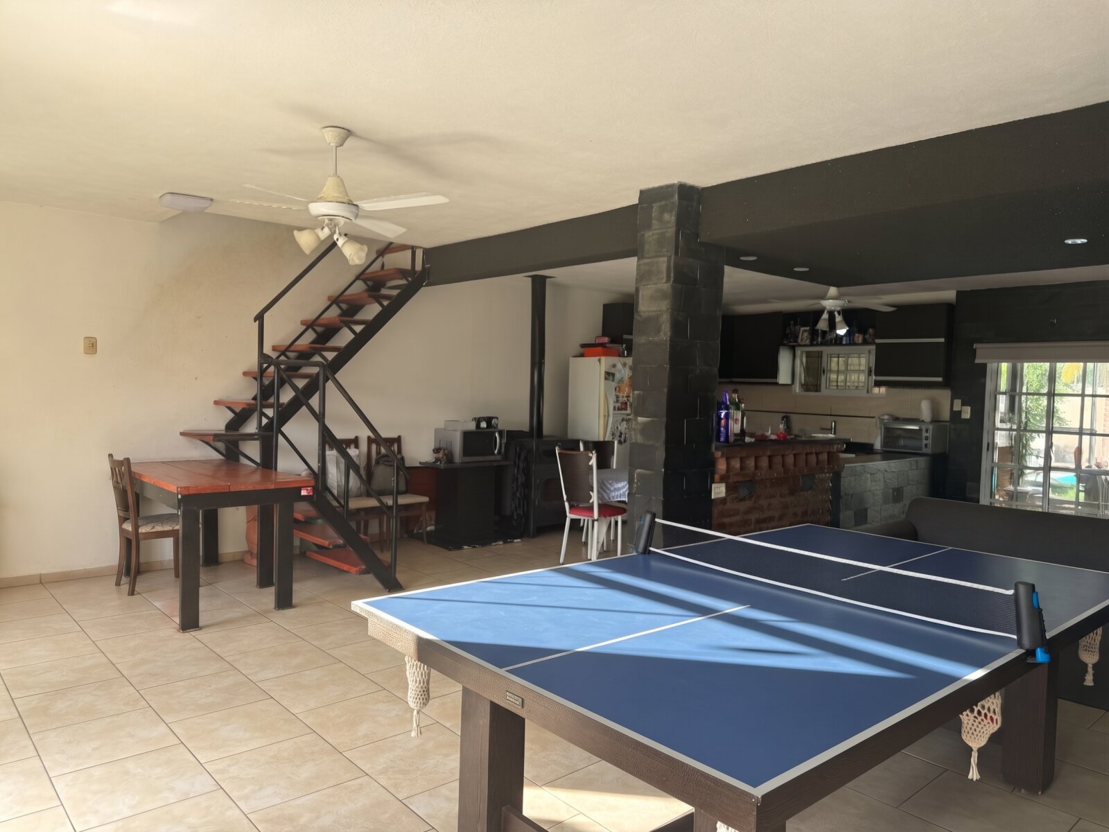 HERMOSA CASA DE 4 DORMITORIOS EN ALVEAR — foto 3