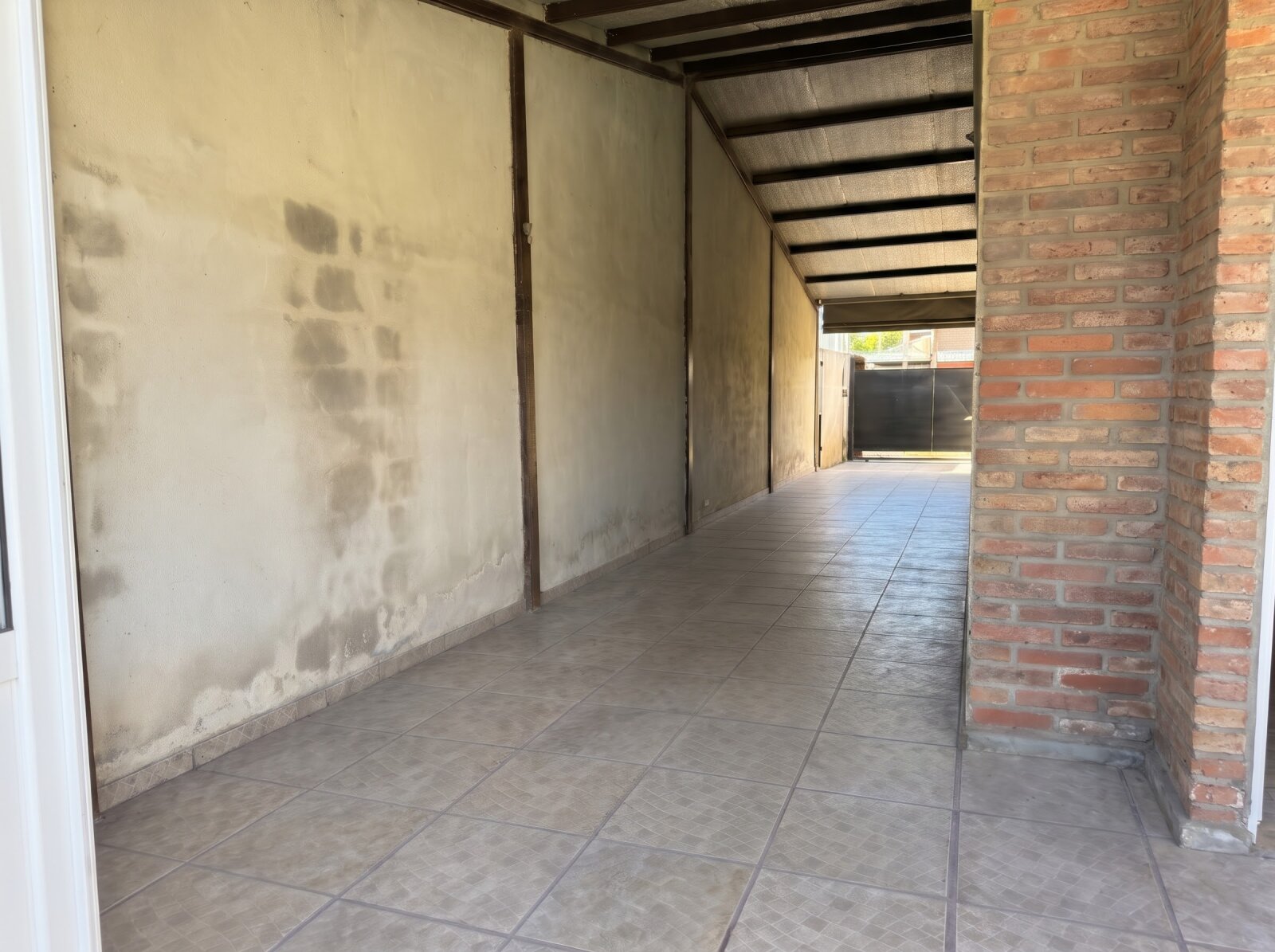 HERMOSA CASA DE 4 DORMITORIOS EN ALVEAR - 18