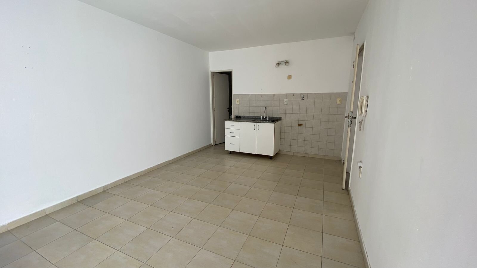HERMOSO MONOAMBIENTE CON PATIO — foto 3