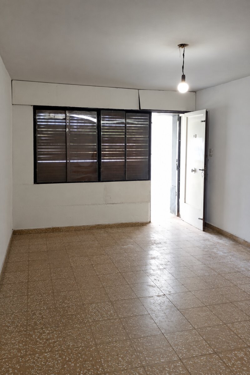 Se alquila local sobre Avenida Sabattini Barrio San Lorenzo (Ruta n° 9) - 5