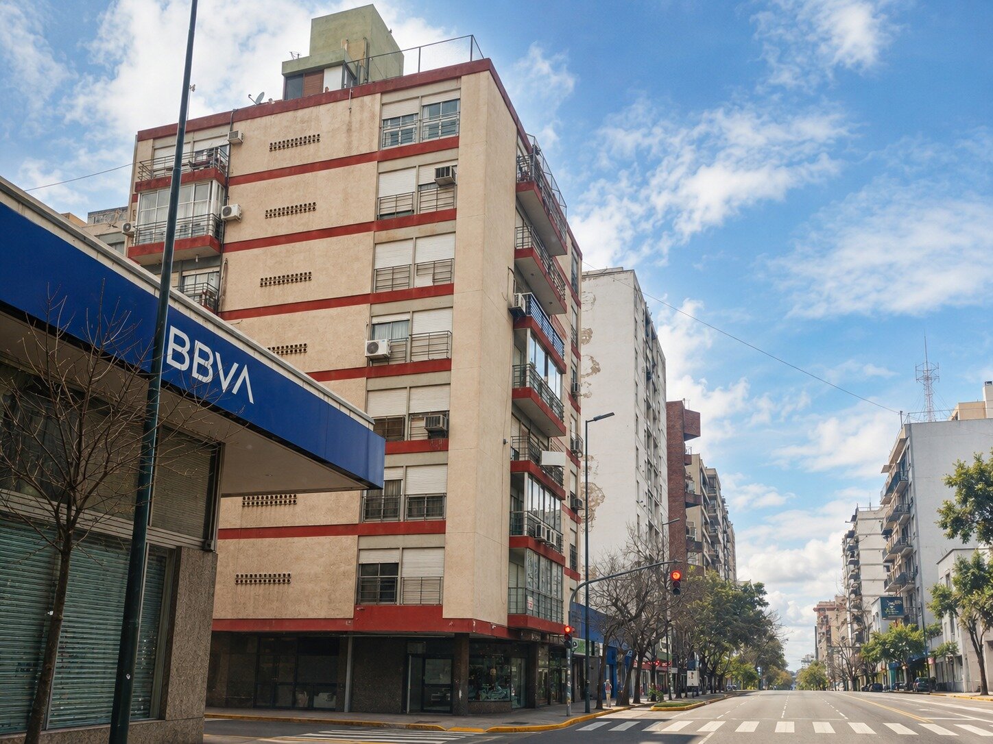SEMIPISO EN VENTA COLON Y SUCRE