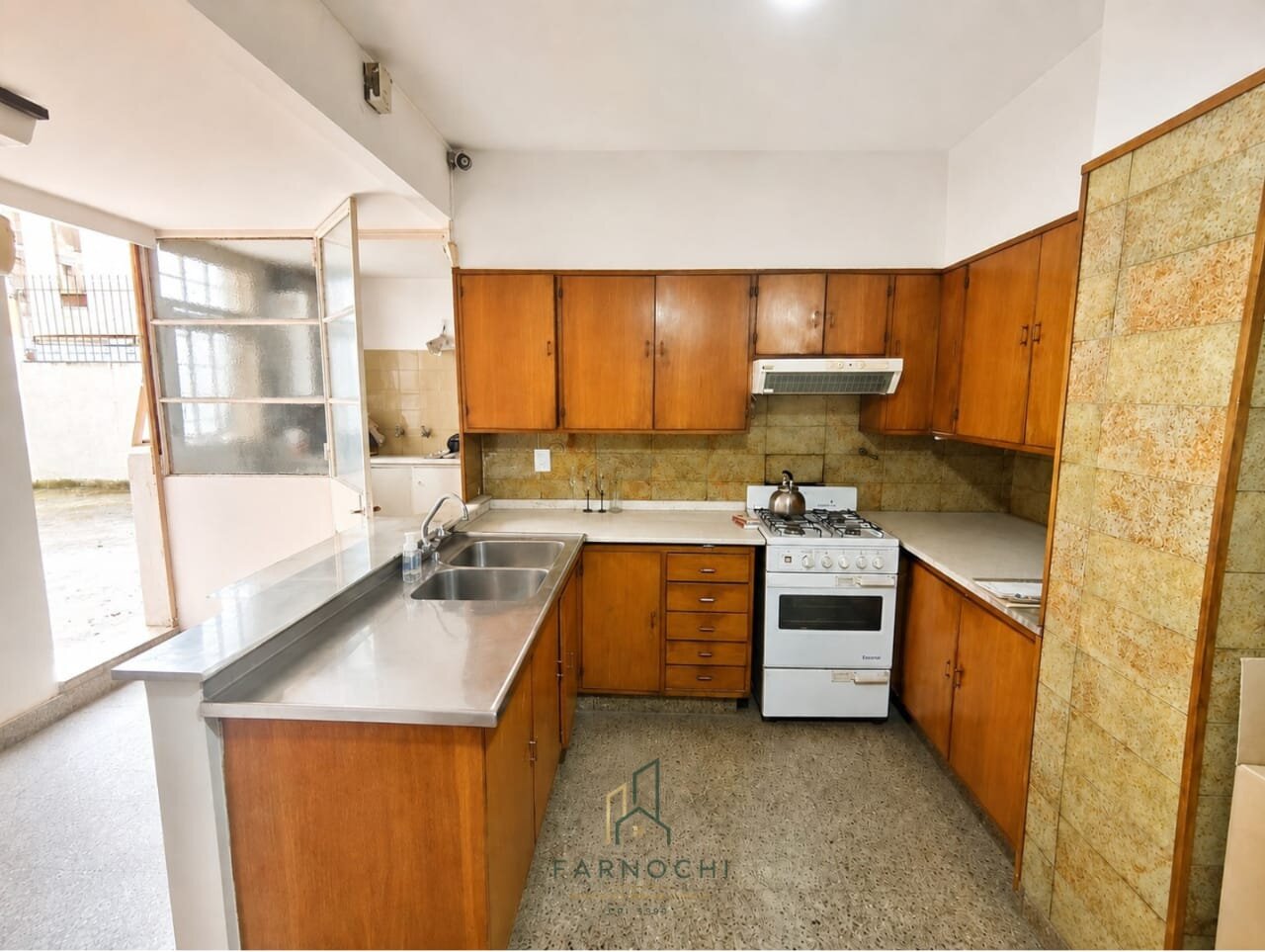 SEMIPISO EN VENTA COLON Y SUCRE — foto 3