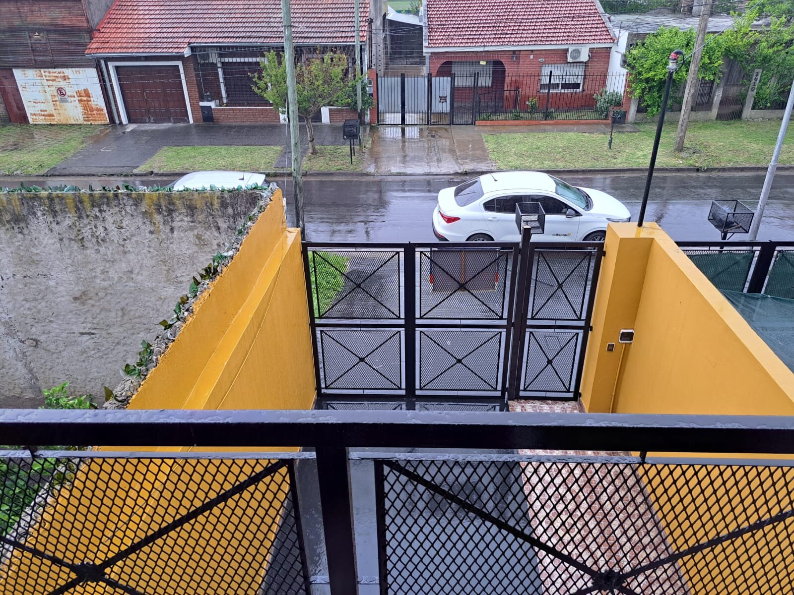 Duplex de 3 ambientes con cochera, patio y parrilla — foto 14