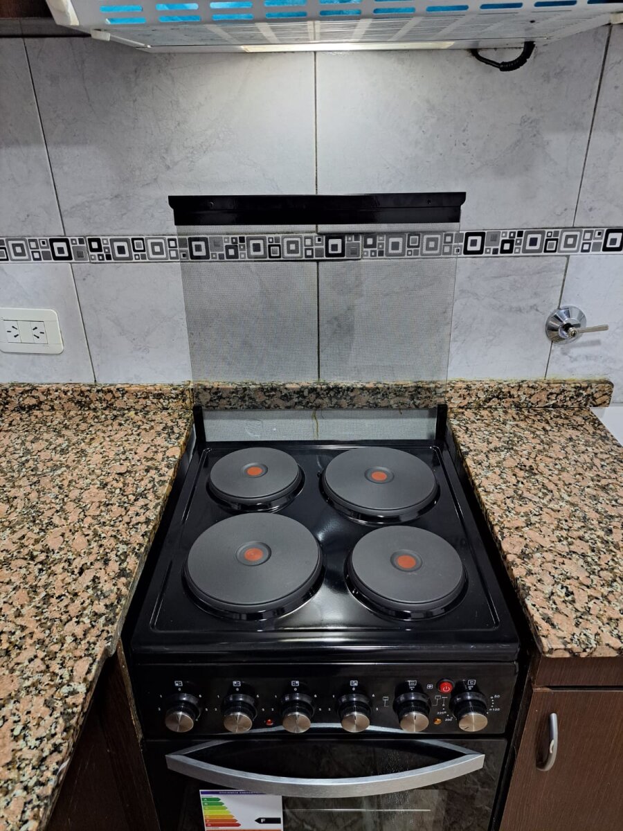 Duplex de 3 ambientes con cochera, patio y parrilla — foto 6