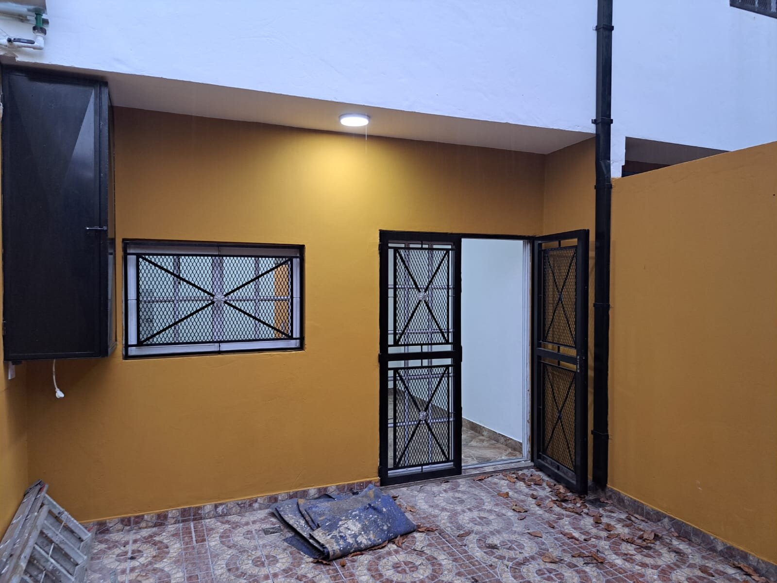 Duplex de 3 ambientes con cochera, patio y parrilla - 19