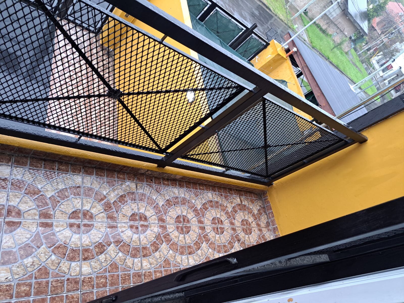 Duplex de 3 ambientes con cochera, patio y parrilla — foto 12