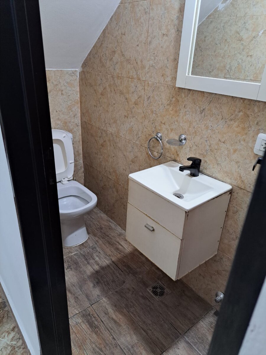 Duplex de 3 ambientes con cochera, patio y parrilla - 18