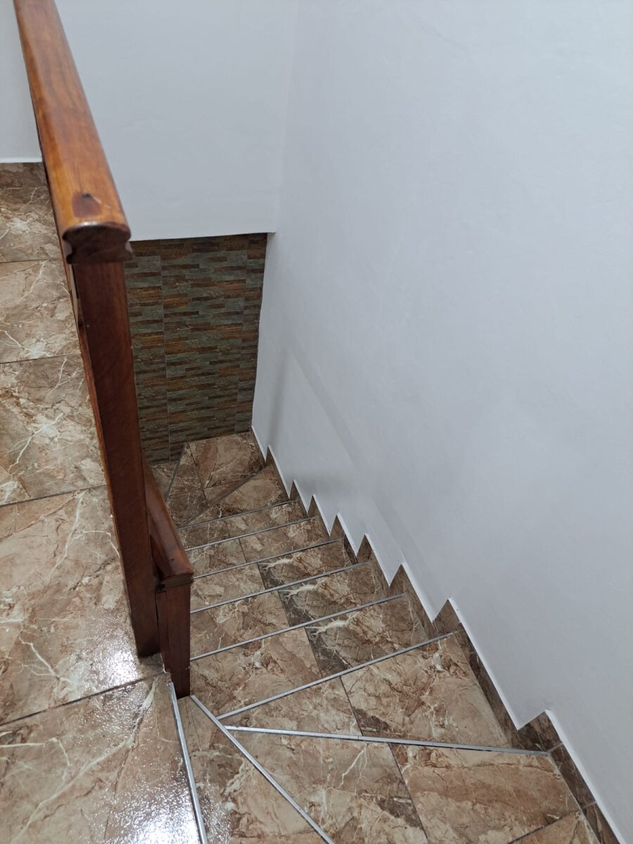 Duplex de 3 ambientes con cochera, patio y parrilla — foto 8