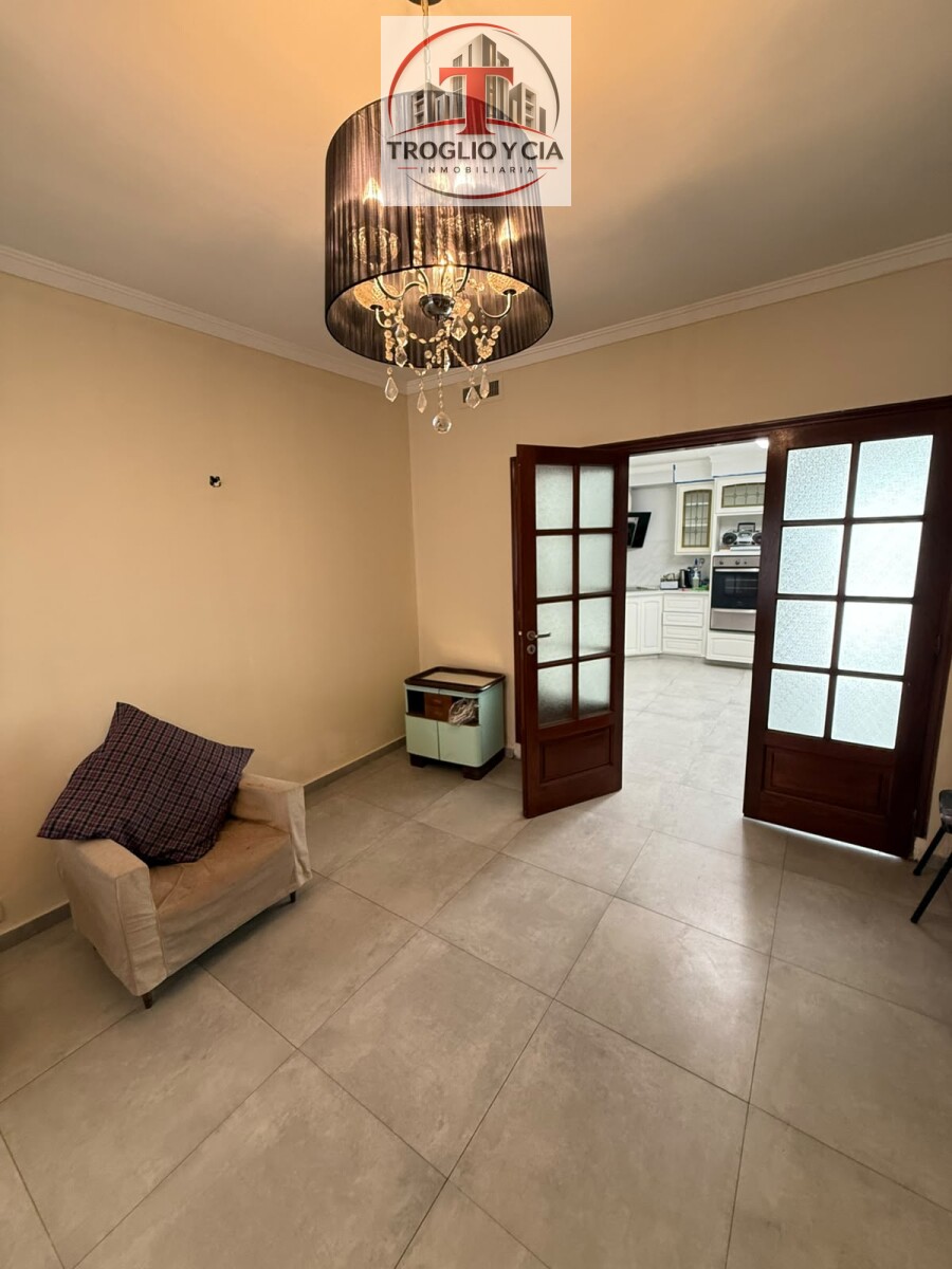 CASA DE 4 AMBIENTES - APTO PROFESIONAL — foto 5