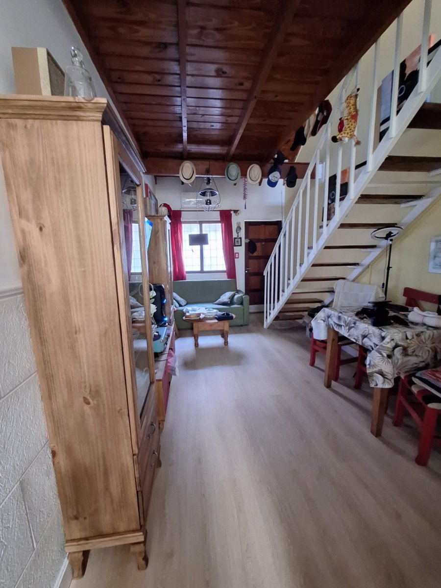 VENTA DUPLEX 2 AMB. 1/2 CON PATIO Y COCHERA RAMOS MEJIA - 1