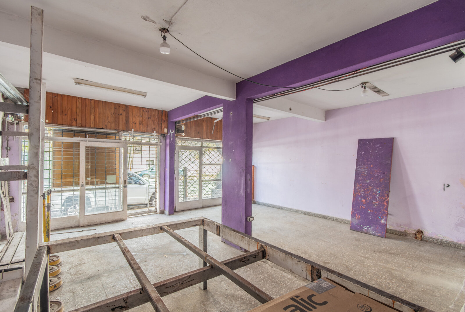 Venta en block. Varias unidades. Posibilidad subdivisión. Ideal inversor. Morón - 32