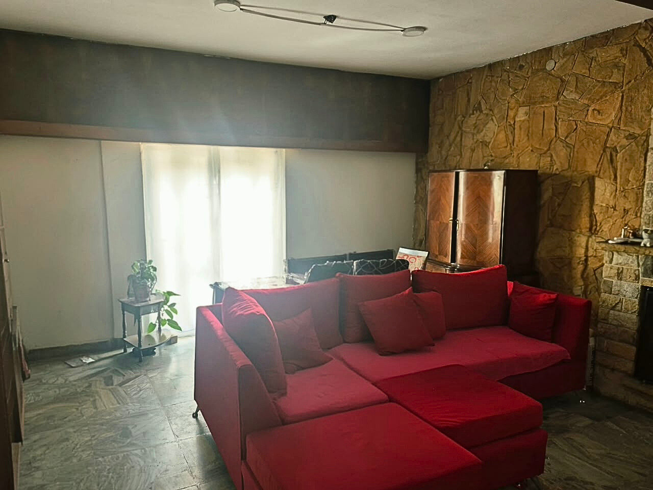 Venta en block. Varias unidades. Posibilidad subdivisión. Ideal inversor. Morón - 9