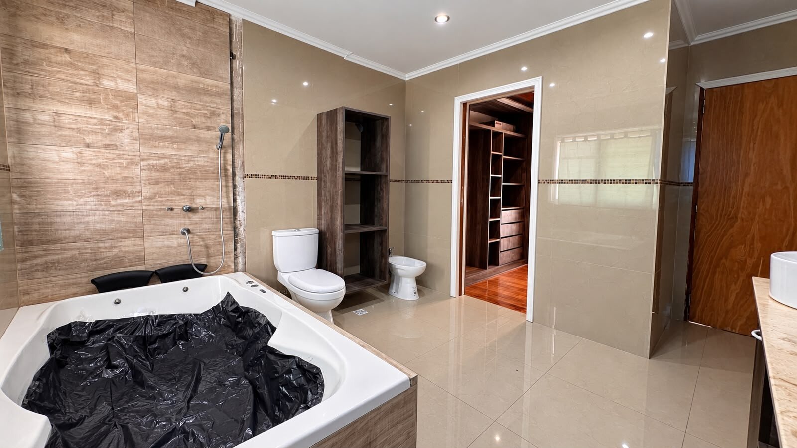 CASA 4 AMBIENTES A ESTRENAR - 23