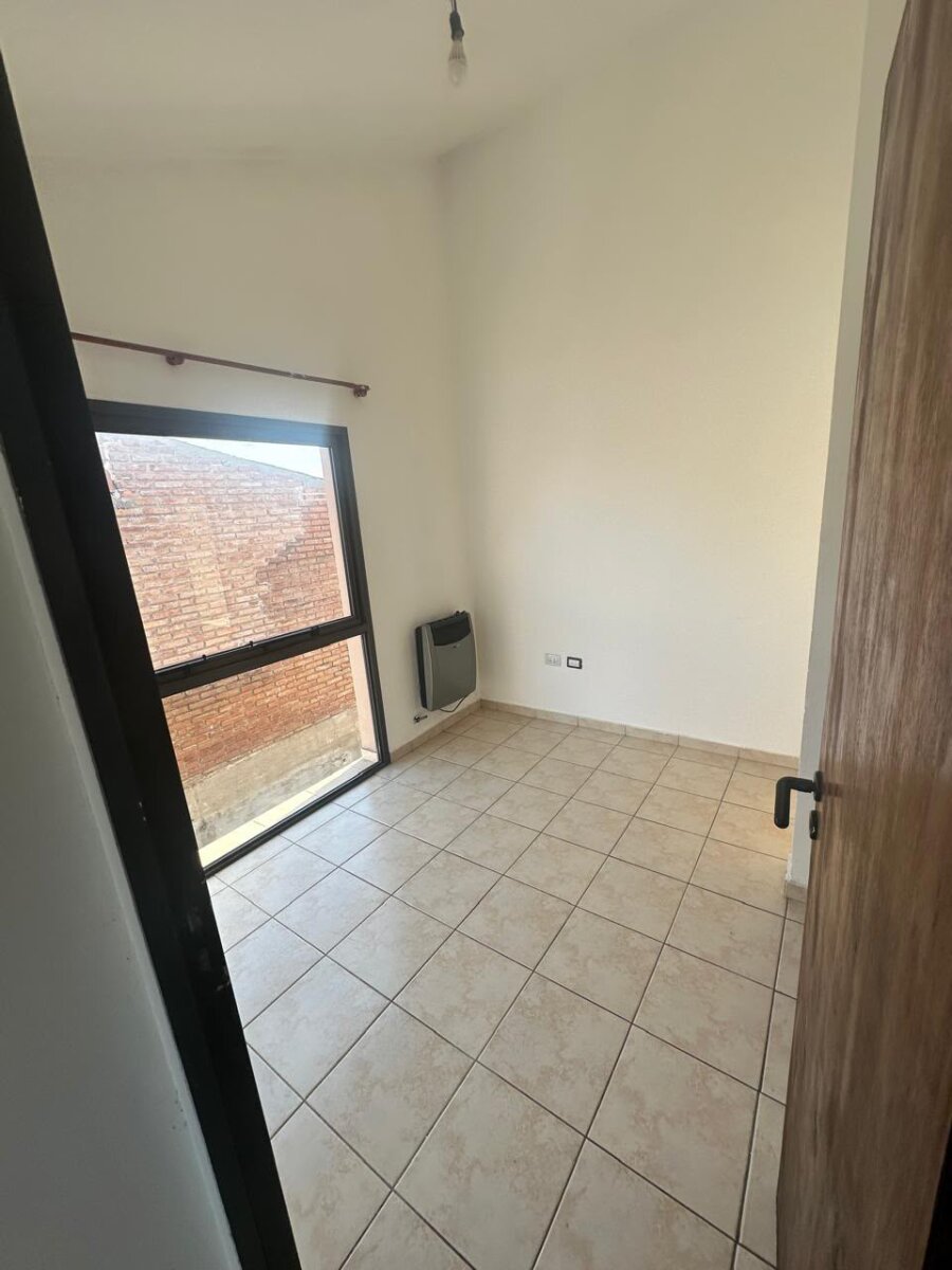 Departamento Dos Dormitorios con Cochera y Balcon Parrilla en Alquiler - Villa Carlos Paz — foto 10