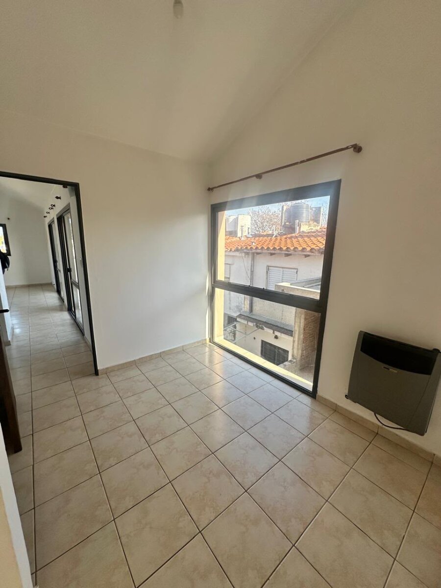 Departamento Dos Dormitorios con Cochera y Balcon Parrilla en Alquiler - Villa Carlos Paz — foto 7
