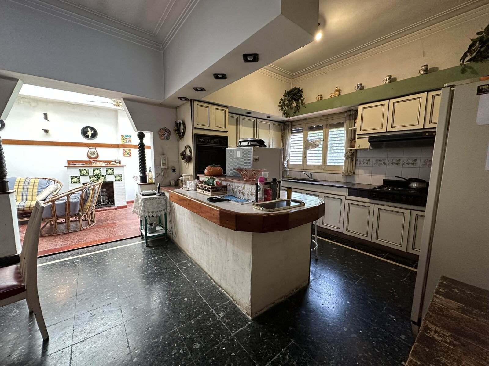 CASA DE ESTILO 4 DORM. CON PARQUE – LOTE 535 M² – SARANDÍ - 59
