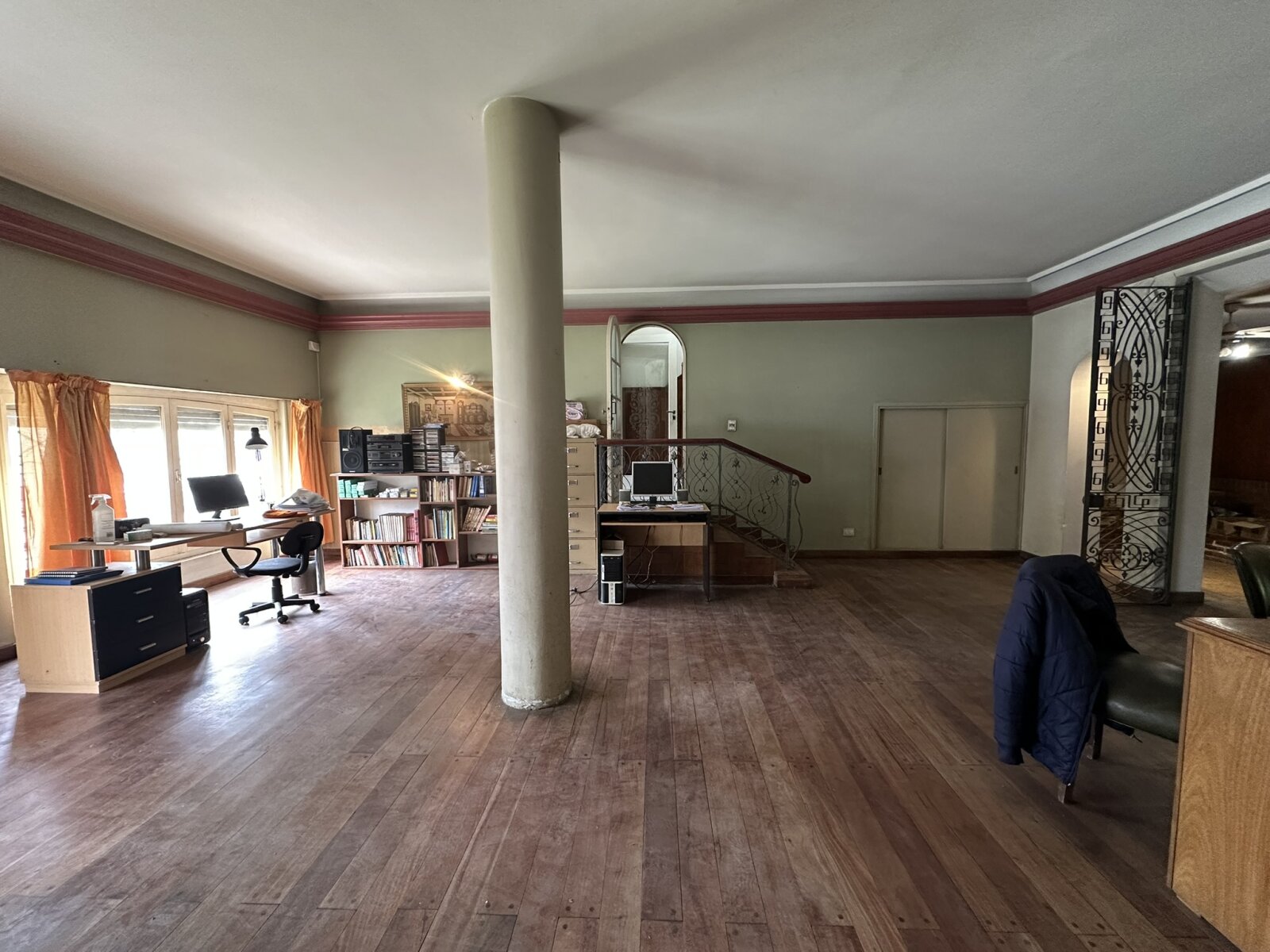 CASA DE ESTILO 4 DORM. CON PARQUE – LOTE 535 M² – SARANDÍ — foto 14