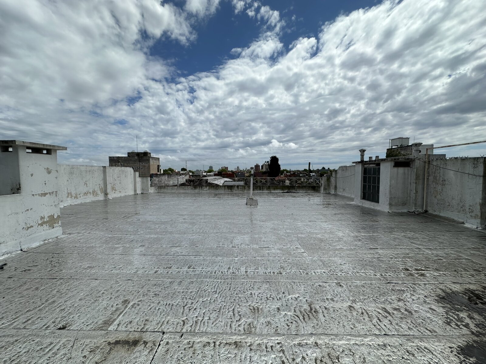 CASA DE ESTILO 4 DORM. CON PARQUE – LOTE 535 M² – SARANDÍ - 67